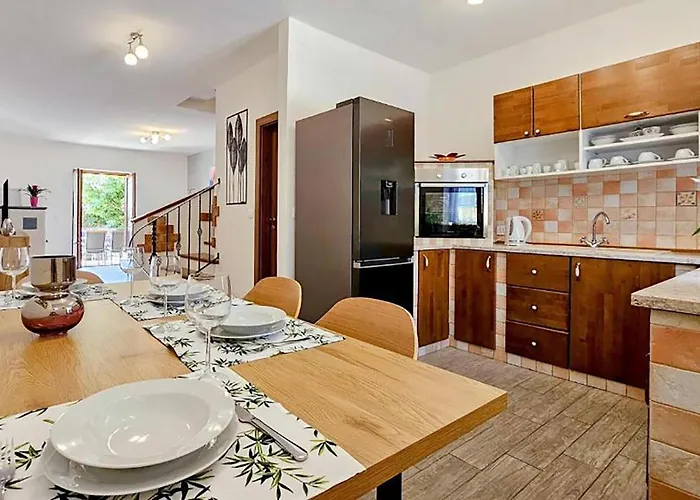 Stunning In Novigrad With Wifi