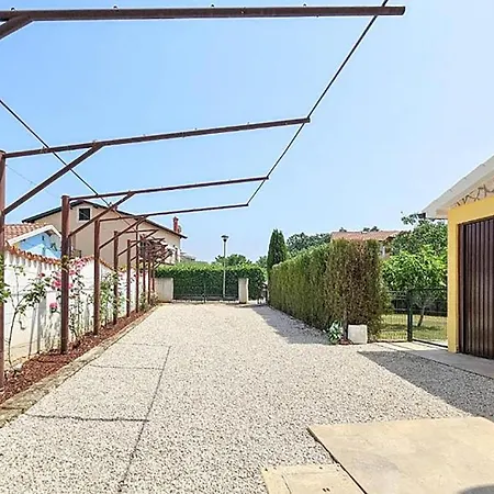 Stunning In Novigrad With Wifi Ferienhaus Novigrad Istria